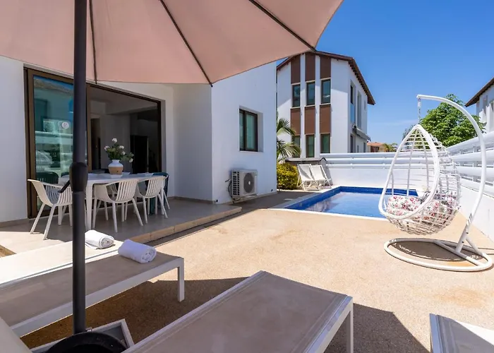 Sea La Vie 3-br In Protaras アパート